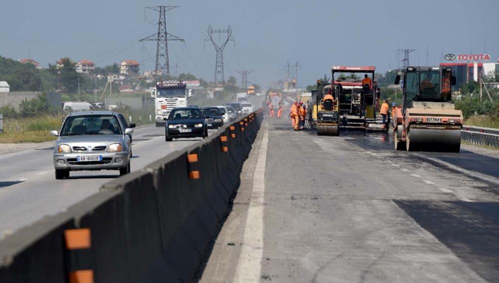 Nisin sot punimet ne autostraden Tirane-Durres, ja si devijohet trafiku